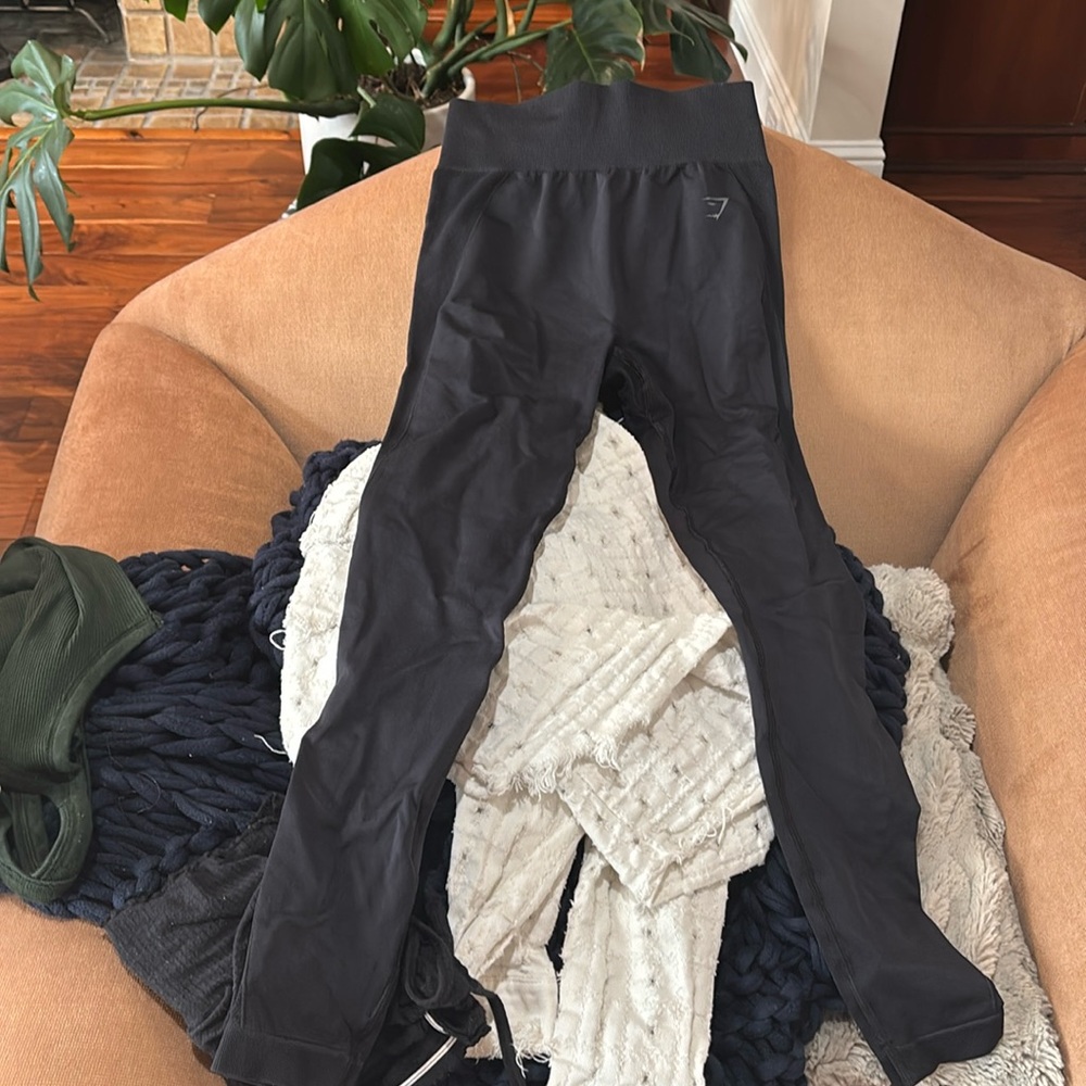Gymshark black leggingsgs